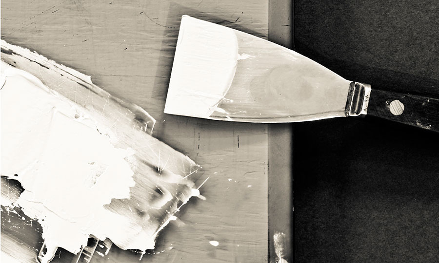 The ink well mixed on a glass plate with a broad putty knife